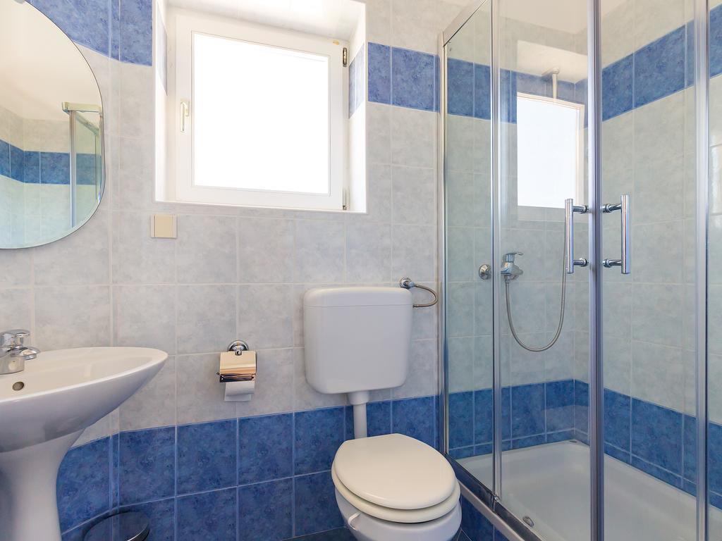 Apartments Gala Porec Bagian luar foto