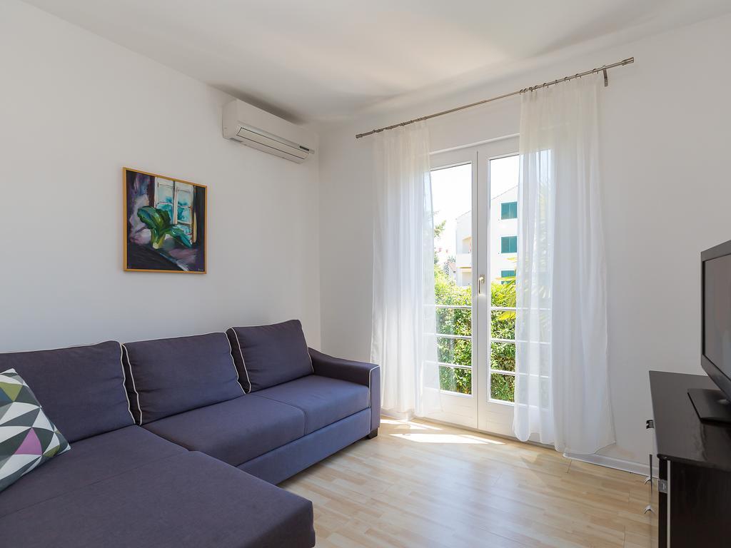 Apartments Gala Porec Bagian luar foto