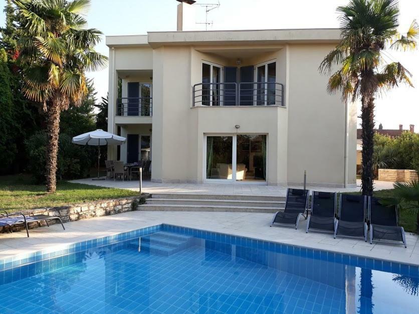 Apartments Gala Porec Bagian luar foto